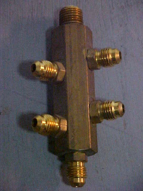 http://www.sodadispenserdepot.com/pics/manifold5.jpg