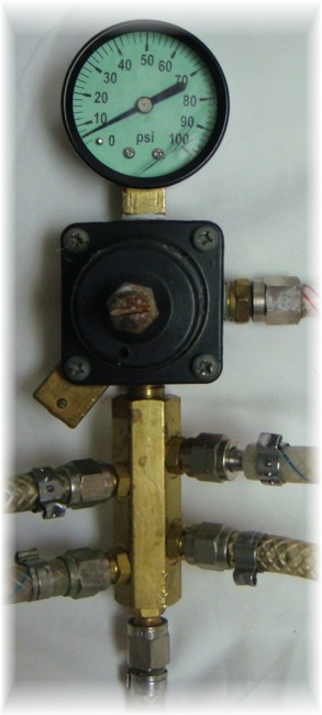 http://www.sodadispenserdepot.com/pics/manifold5aw.jpg